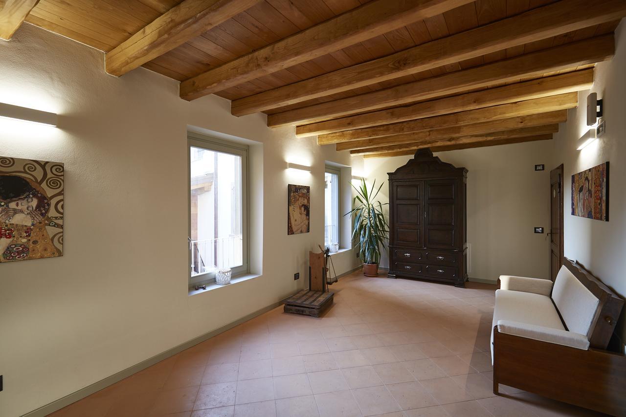 Bed and Breakfast Palazzo Eleonora Monasterolo del Castello Zewnętrze zdjęcie